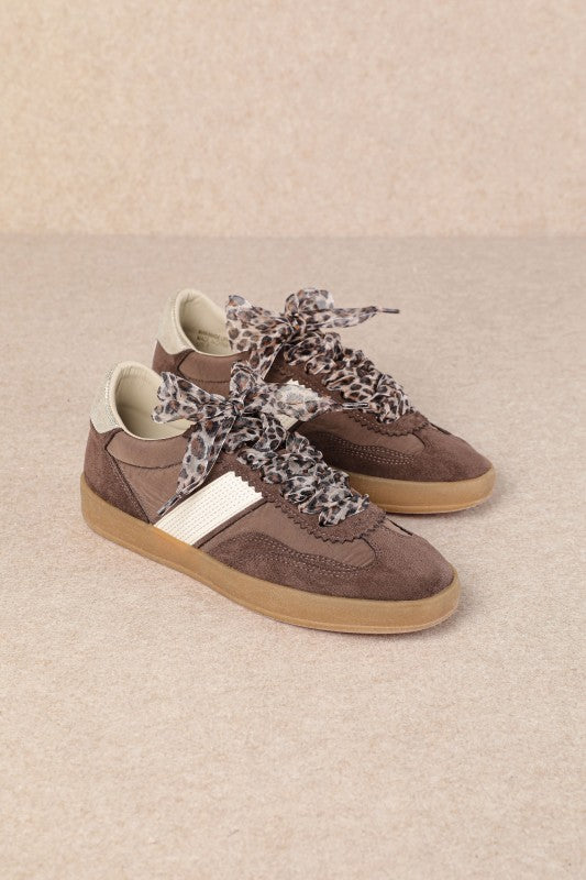 Dixie Textured Platform Trainers Coffee / 10