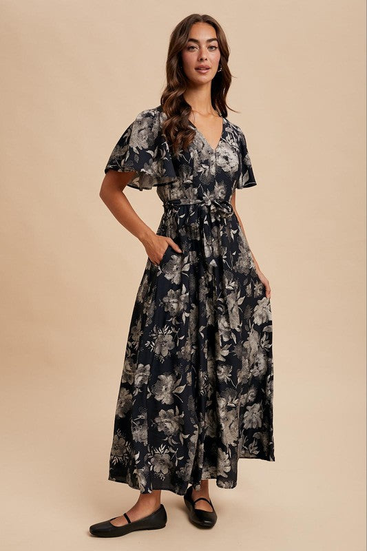 Elegant Floral Flutter Sleeve Maxi Dress Small