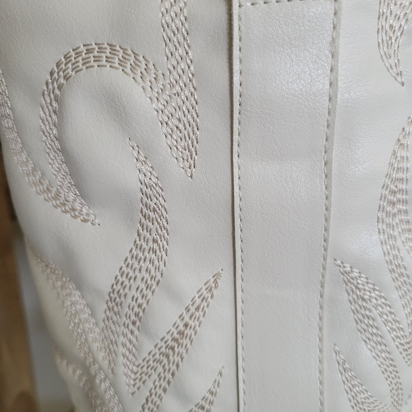 OASIS SOCIETY Samara - Embroidered Tall Boots White