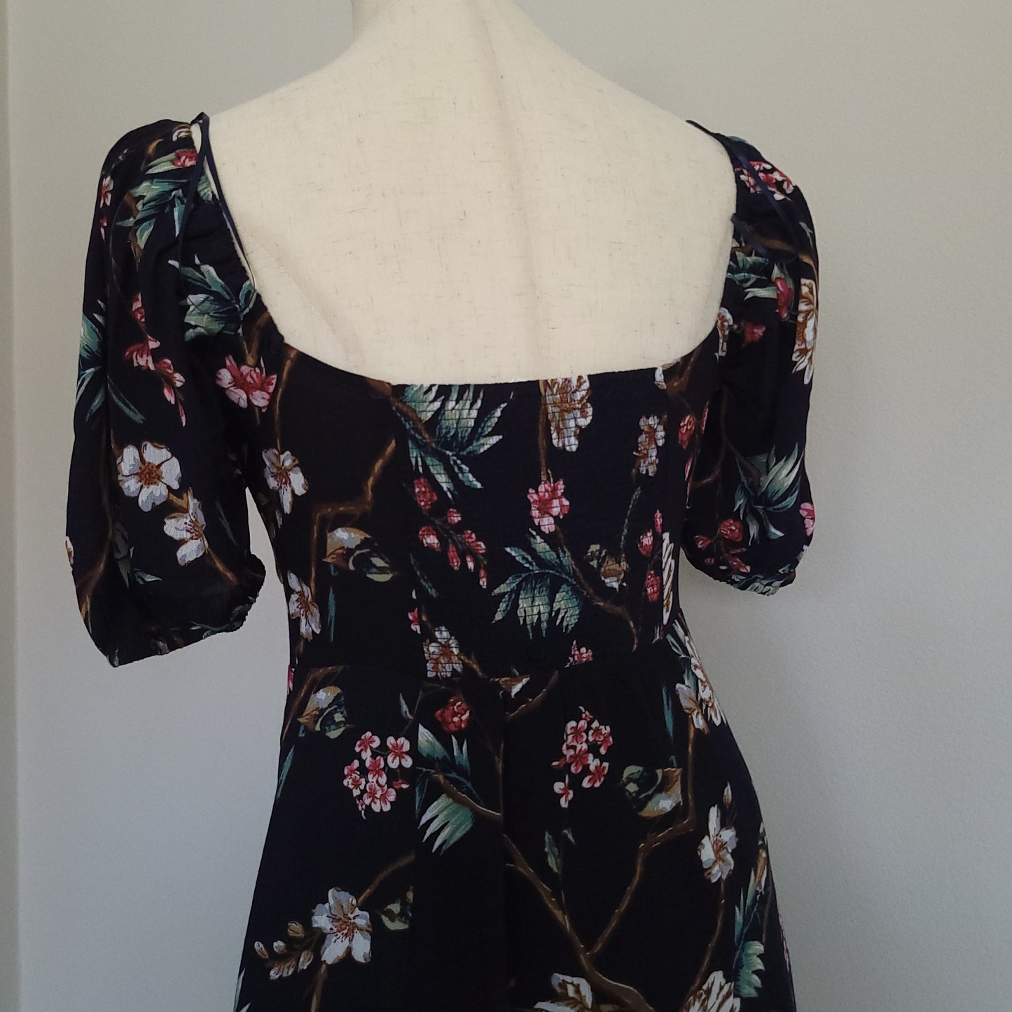 Floral Print Sweetheart Neckline Smocked Back Midi Dress Navy