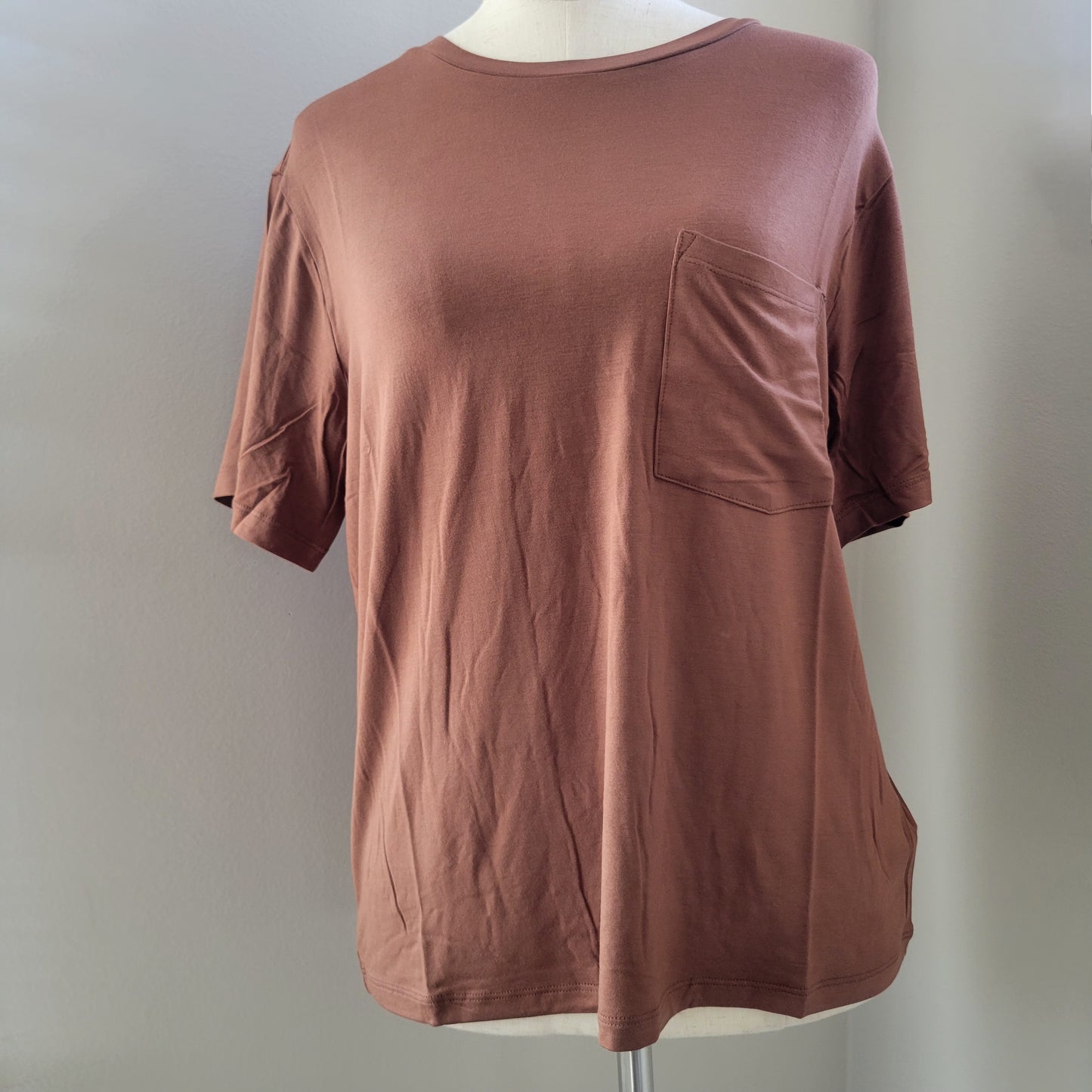 Classic Crew Neck Short Sleeve Pocket Top Chestnut Brown