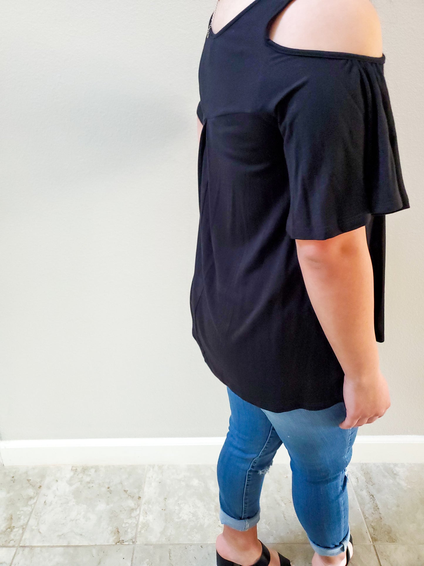 Short Sleeve Cold Shoulder Top - Black