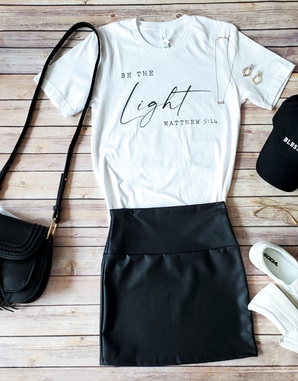 Be The Light Graphic Tee-White S-XL