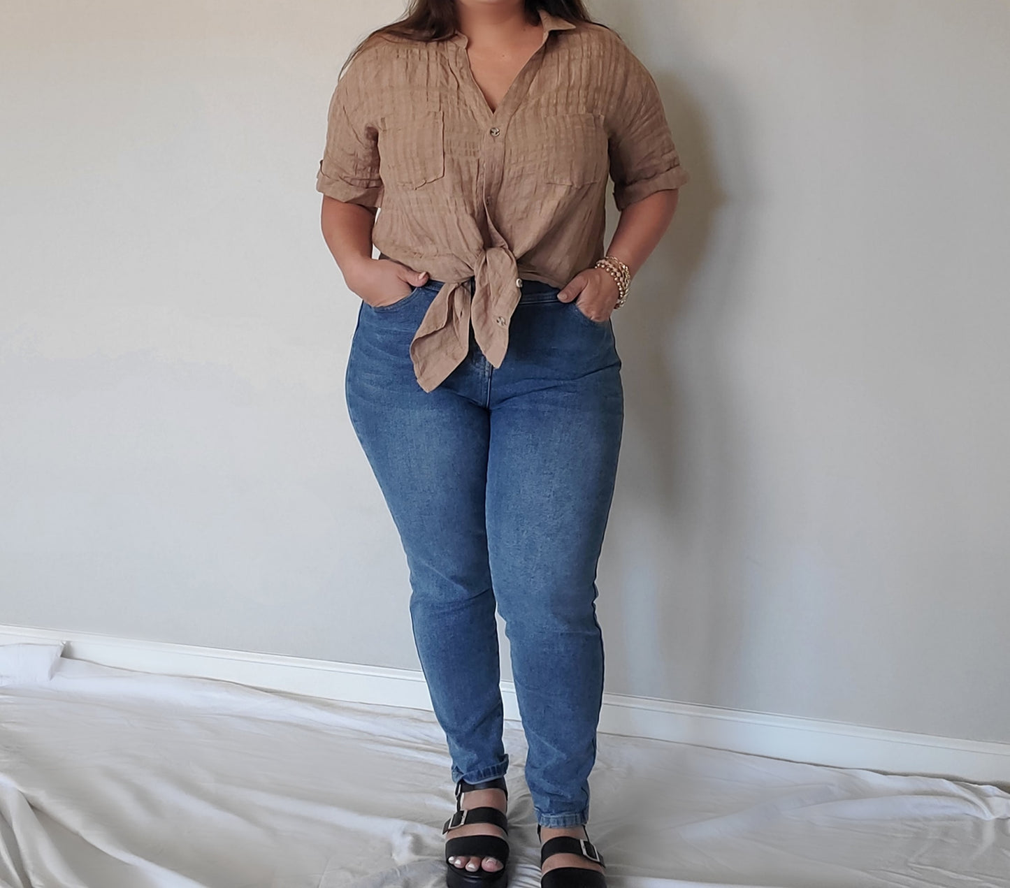 Textered Linen Short Sleeve Button Down Top BROWN