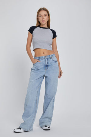 LOW WAISTED WIDE LEG JEANS