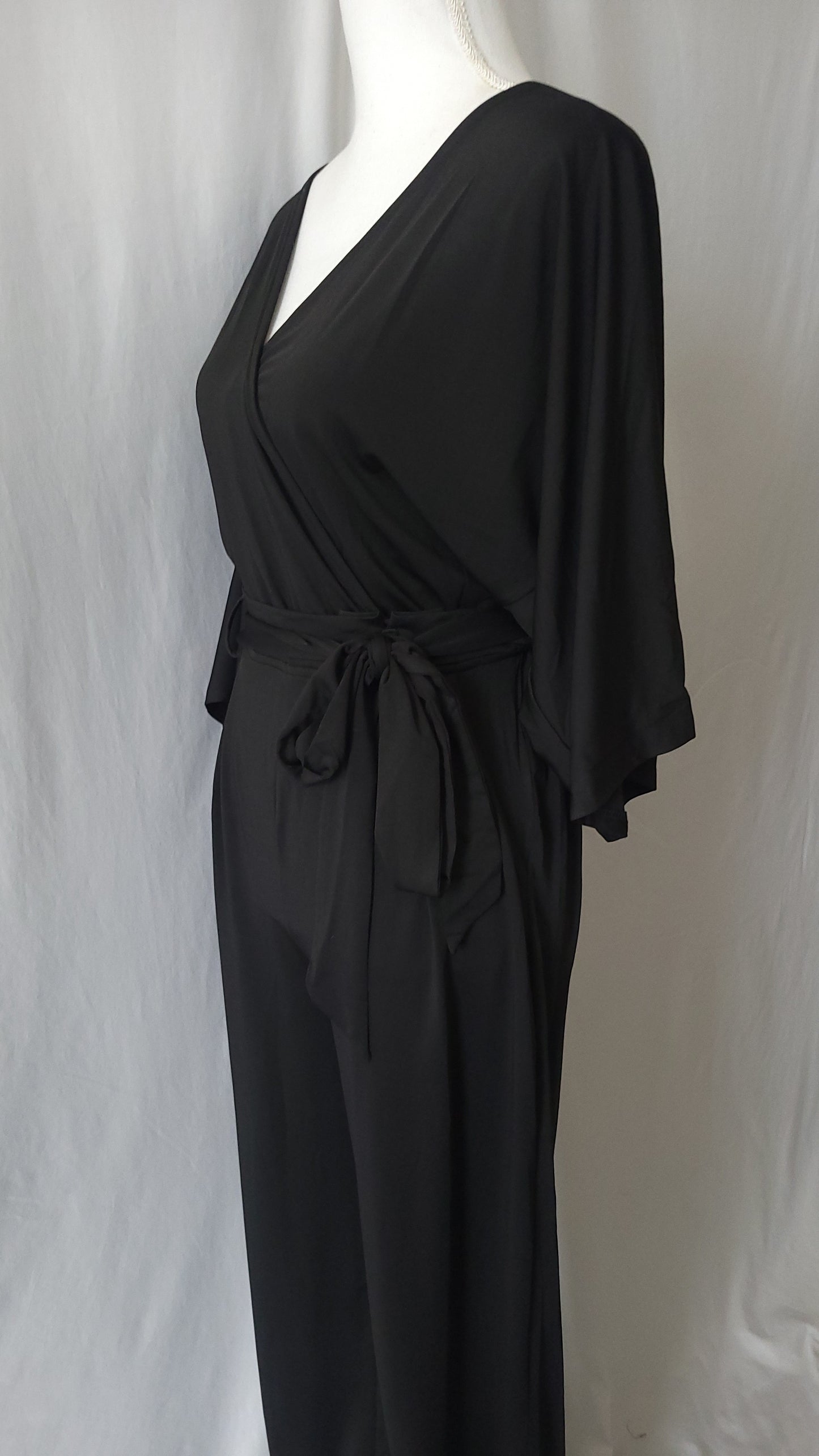 V NECK VENETIAN WIDE LEG JUMPSUIT  WITH TIE Black