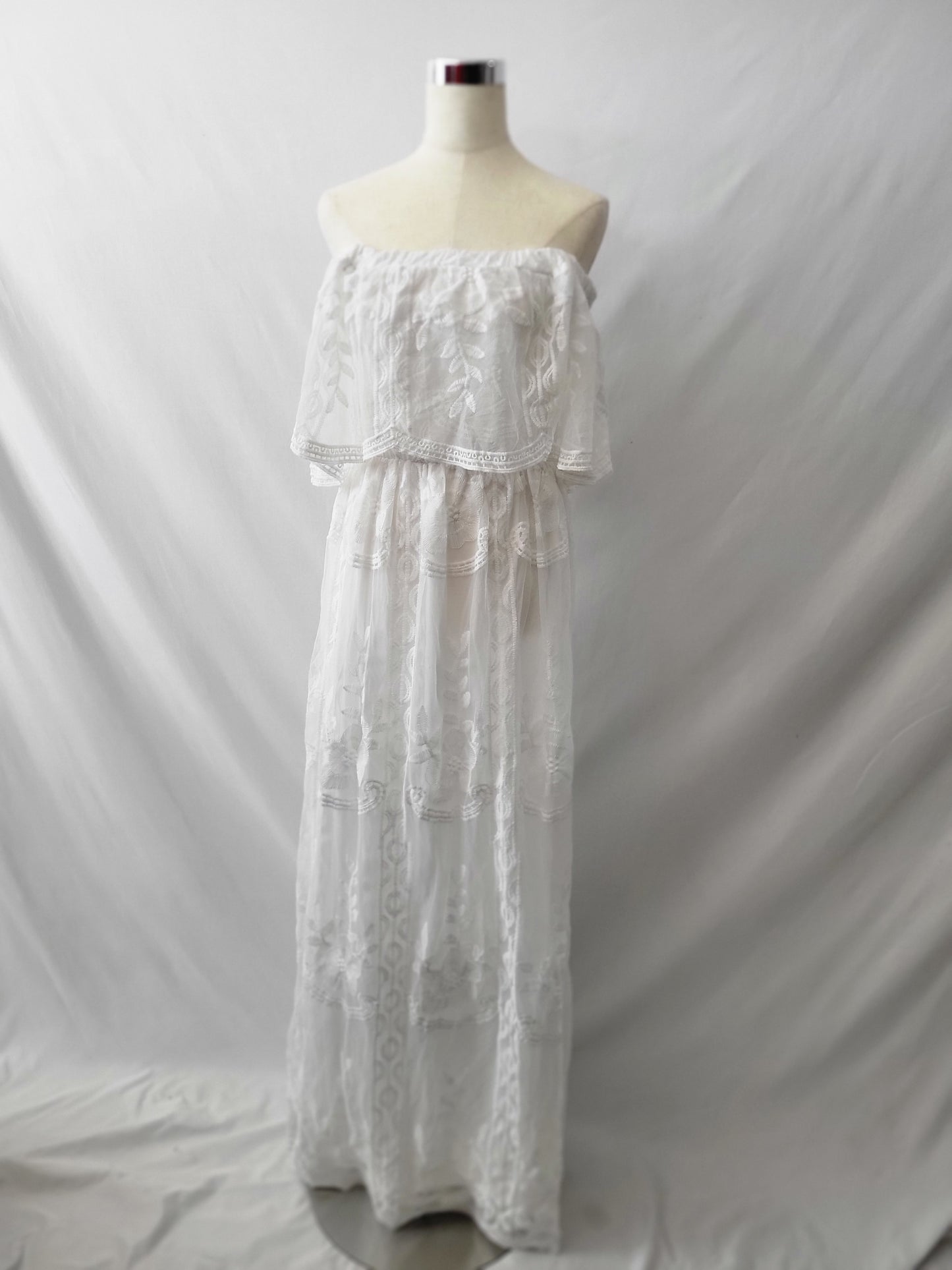 OFF SHOULDER LACE MAXI DRESS WHITE