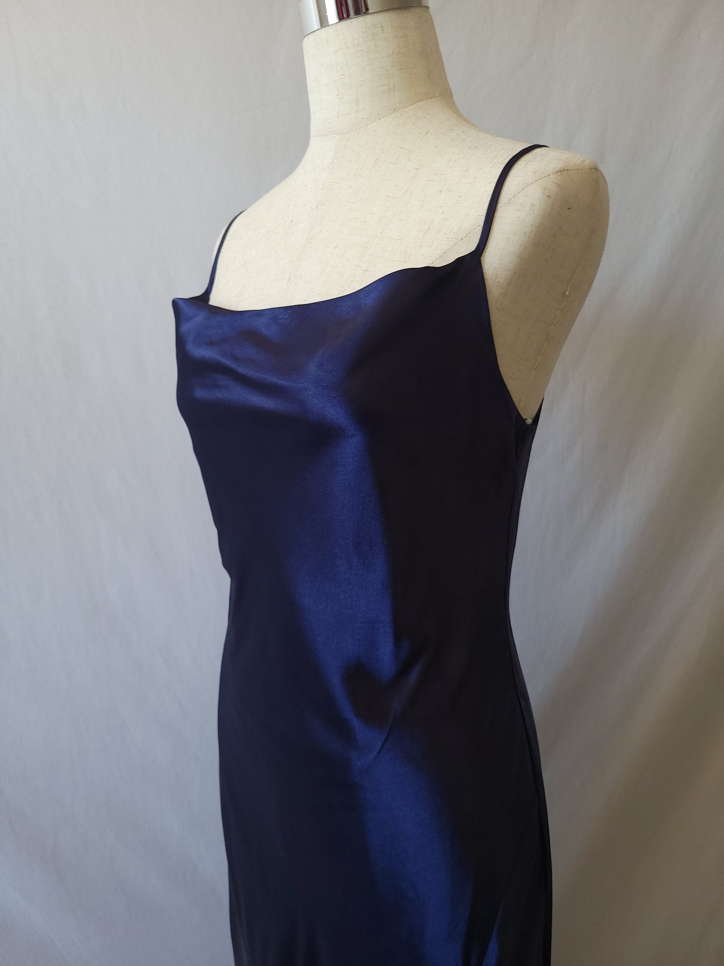 Satin cowl neck midi dress with slit - Navy