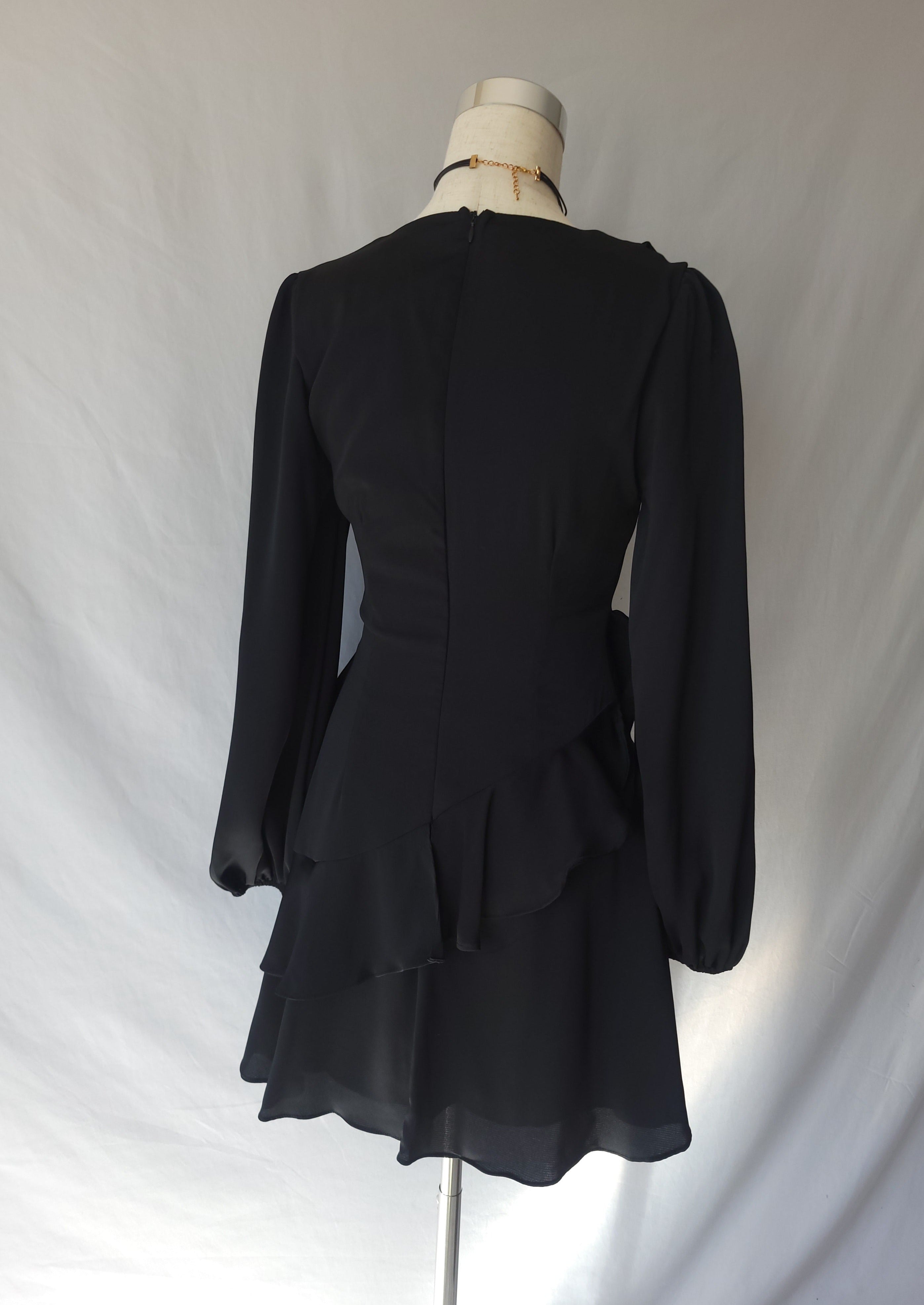 Elegant Ruffled Long Sleeve Black Dress