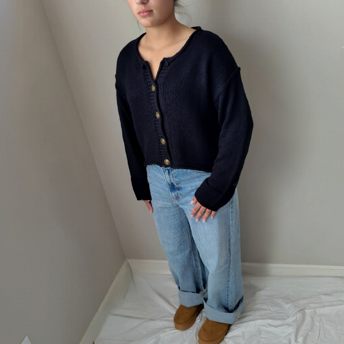 DROP SHOULDER OVERSIZED CROP CARDIGAN