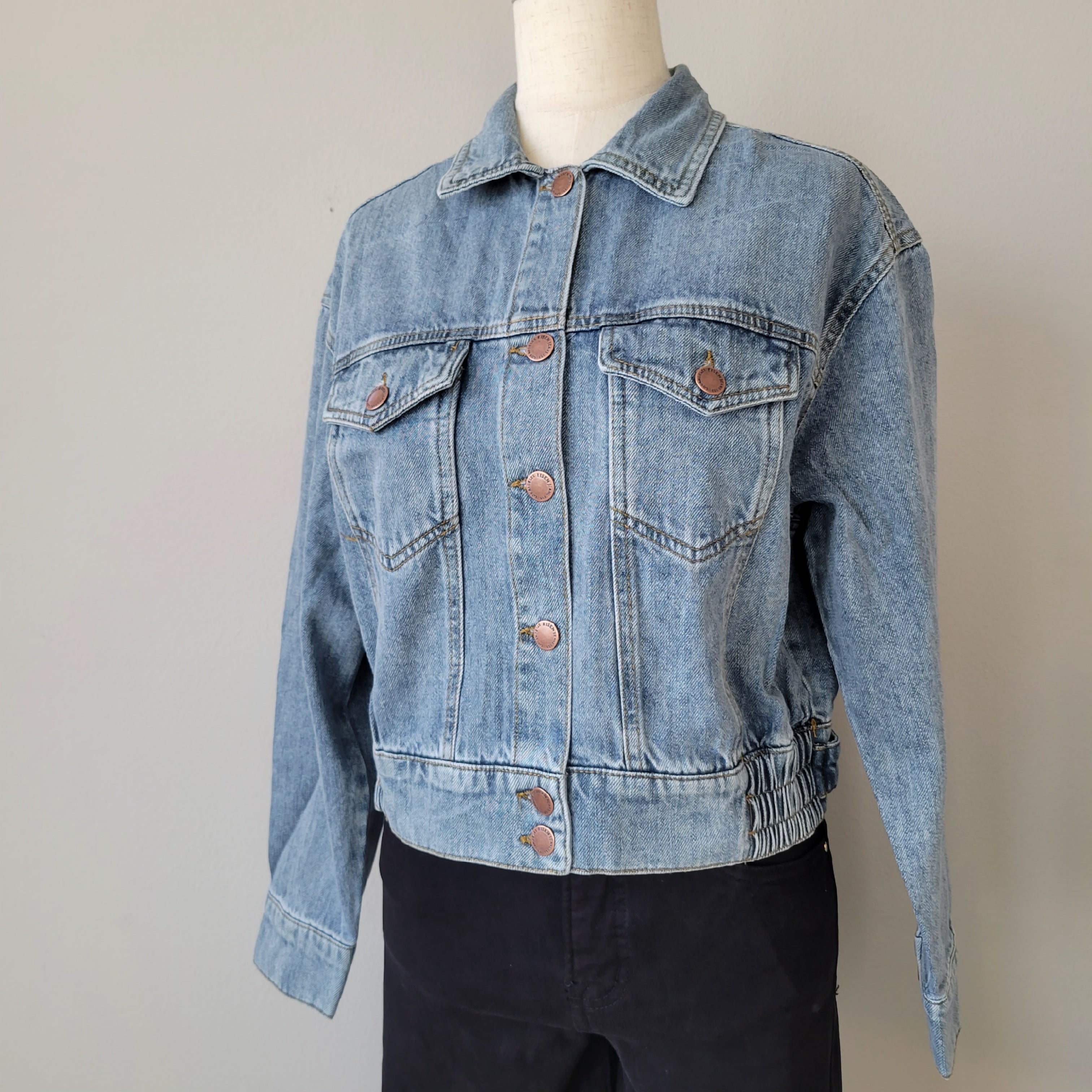 OVERSIZED CROP DENIM JACKET