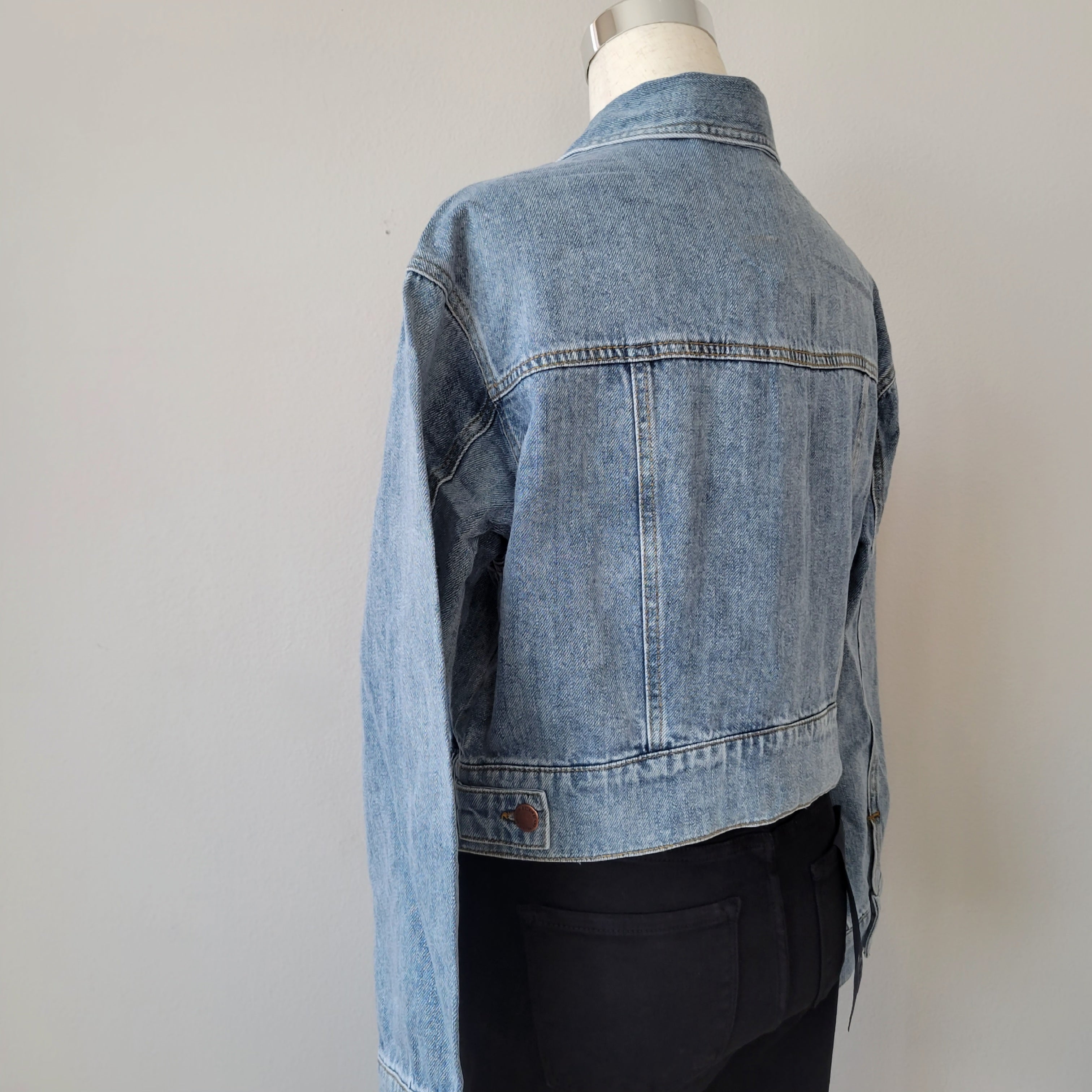 OVERSIZED CROP DENIM JACKET