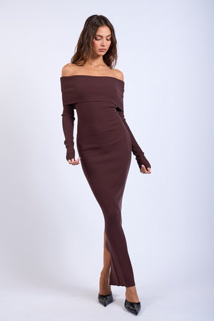 OVERFOLD OFF-SHOULDER FIT-IN KNIT SWEATER DRESS BROWN