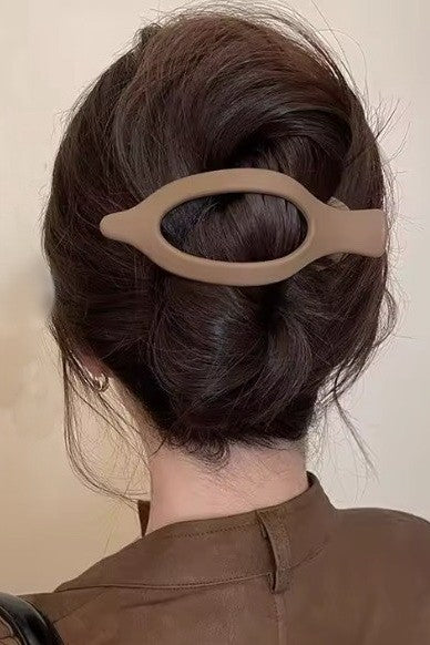 Oval Lay Down Flat Hair Claw Clips