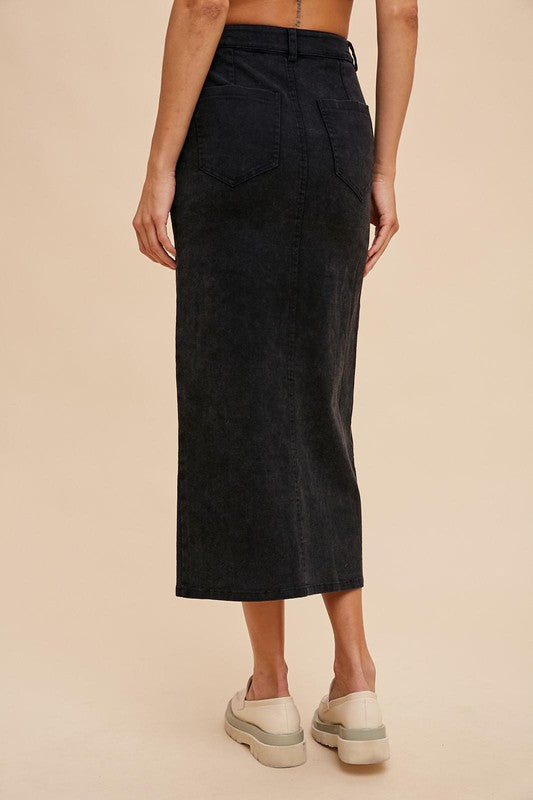 GARMENT WASHED STRETCH TWILL PENCIL SKIRT - BLACK