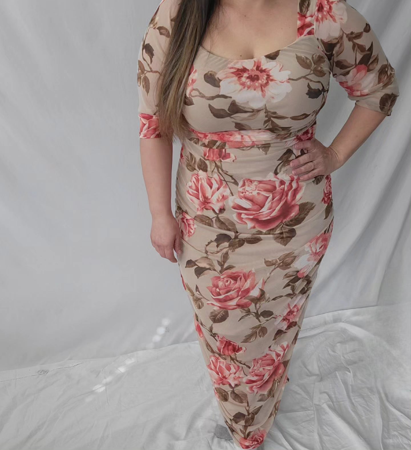 Ruched Bodycon Floral Garden Party Midi Dress – Mota Boutique