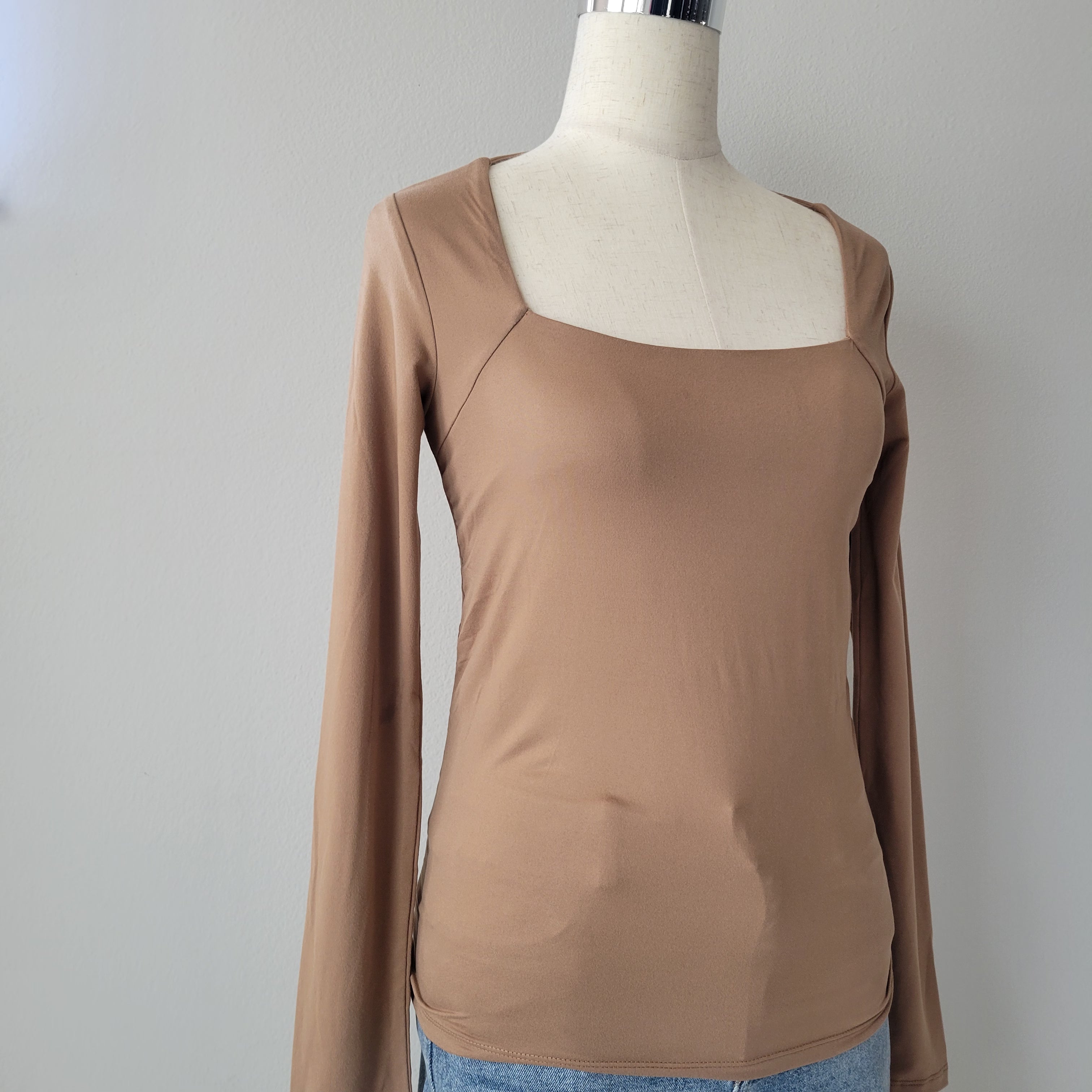 RUCHED WAIST SQUARE NECK BUILD IN BRA TOP BROWN