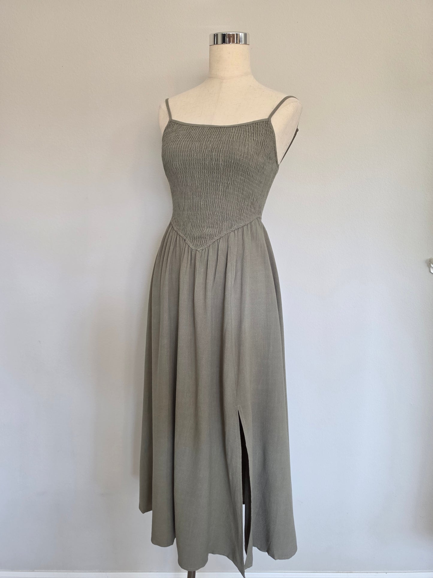Roize Corset Smocked Midi Dress With Slit 3 Colors