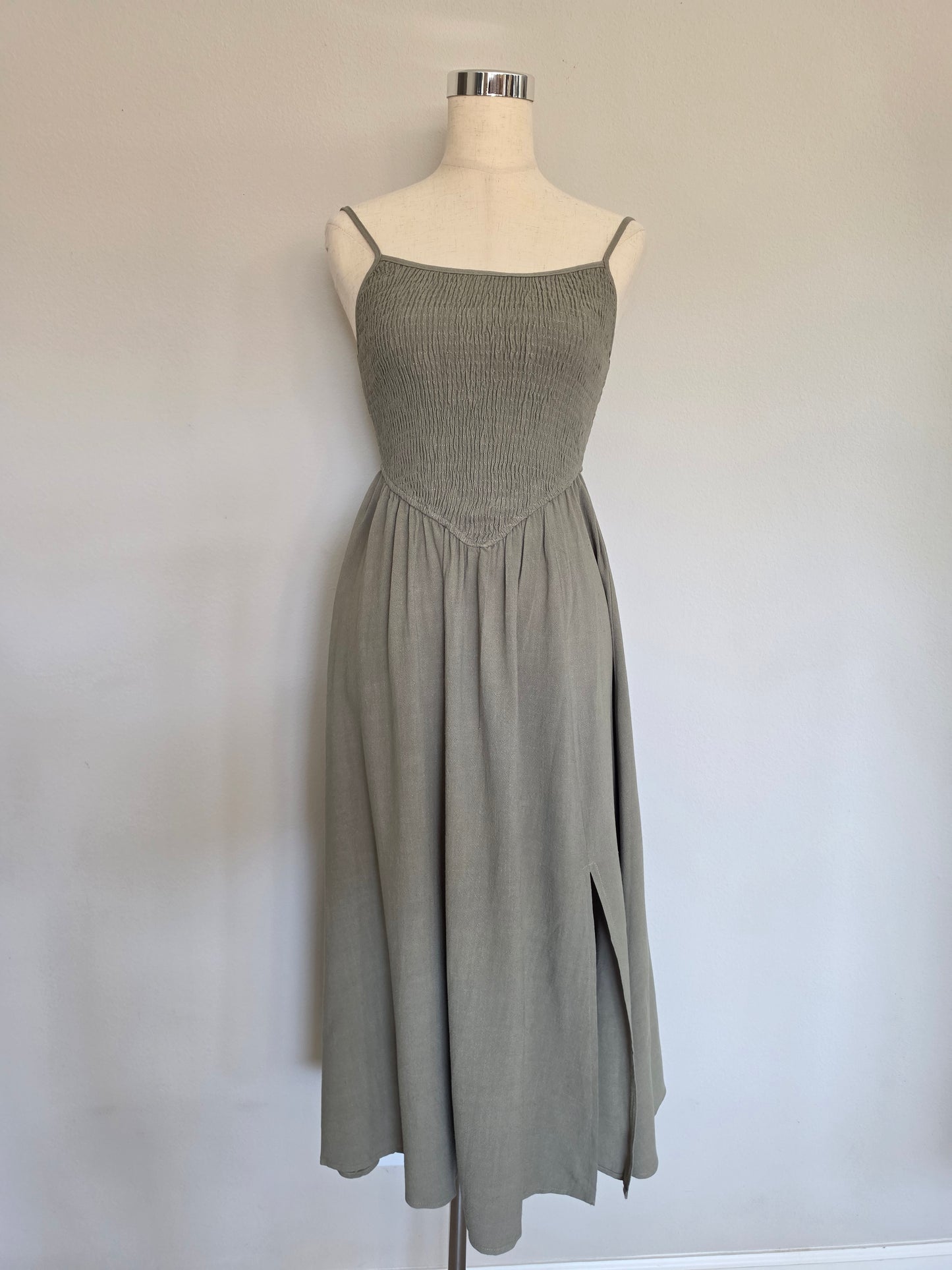 Roize Corset Smocked Midi Dress With Slit 3 Colors