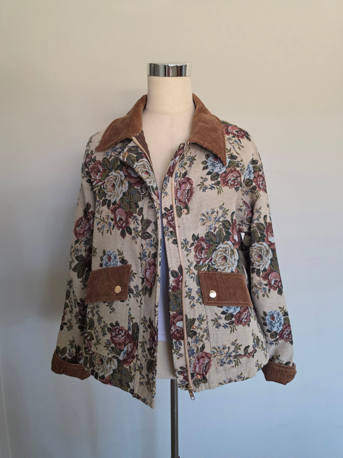Vintage English Rose Tapestry Fabric Barn Jacket