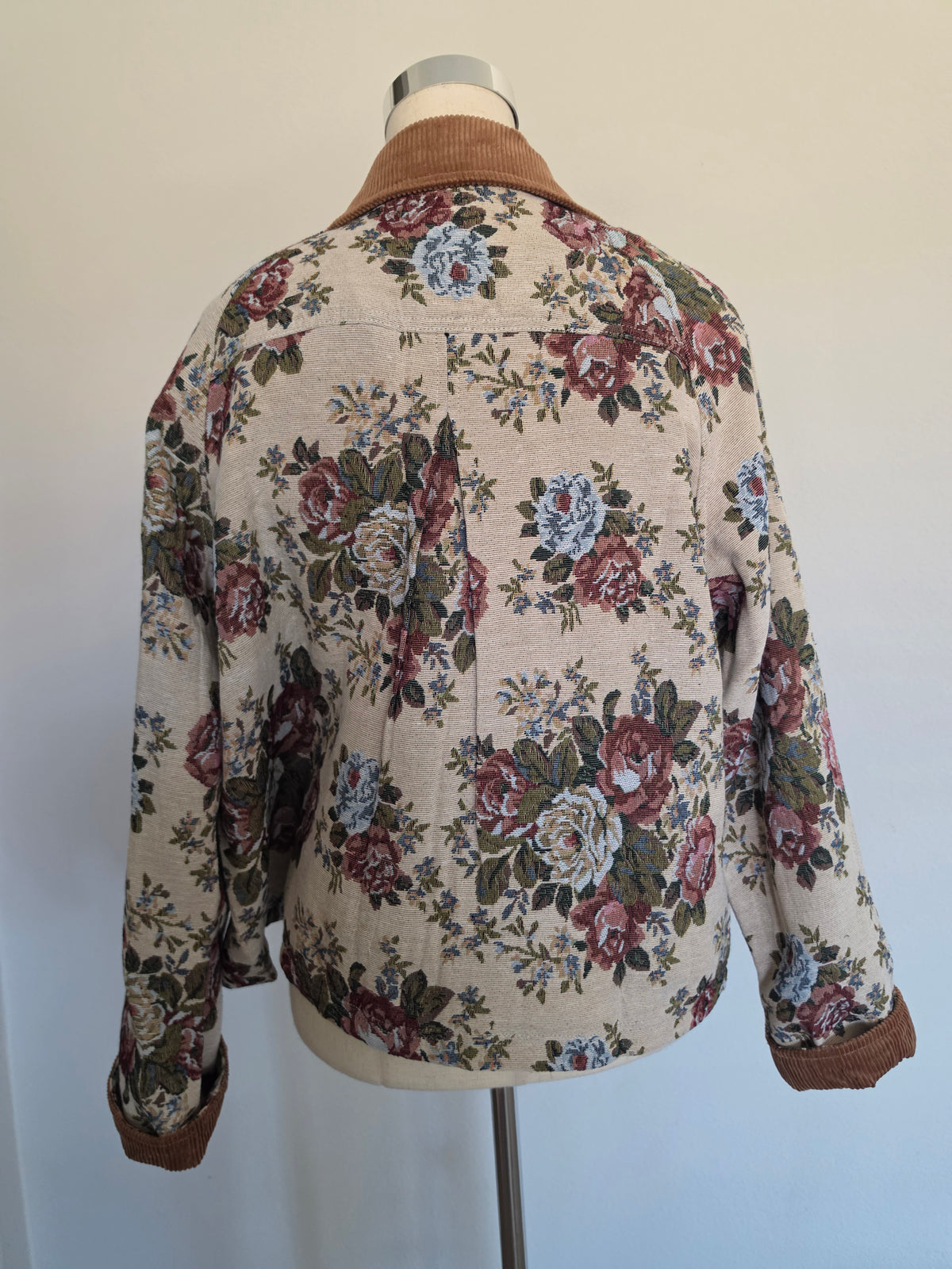 Vintage English Rose Tapestry Fabric Barn Jacket
