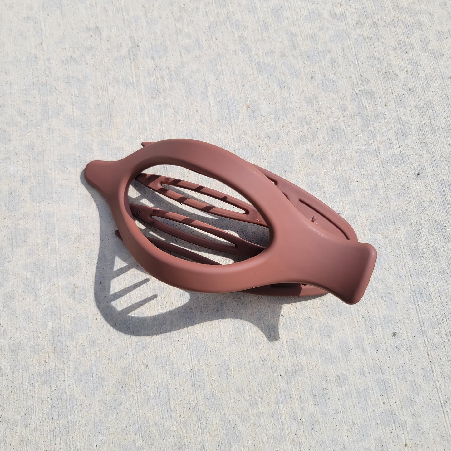 Oval Lay Down Flat Hair Claw Clips