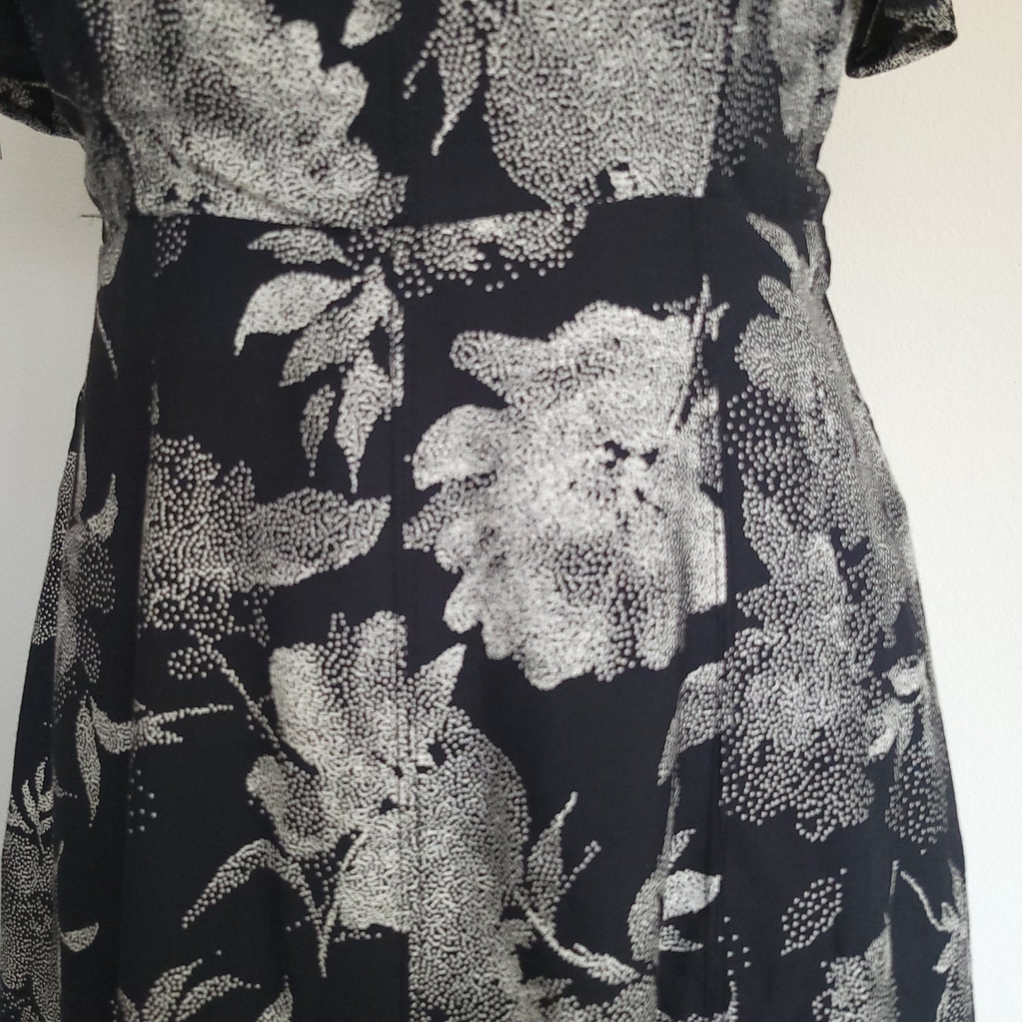 Elegant Floral Flutter Sleeve Maxi Dress