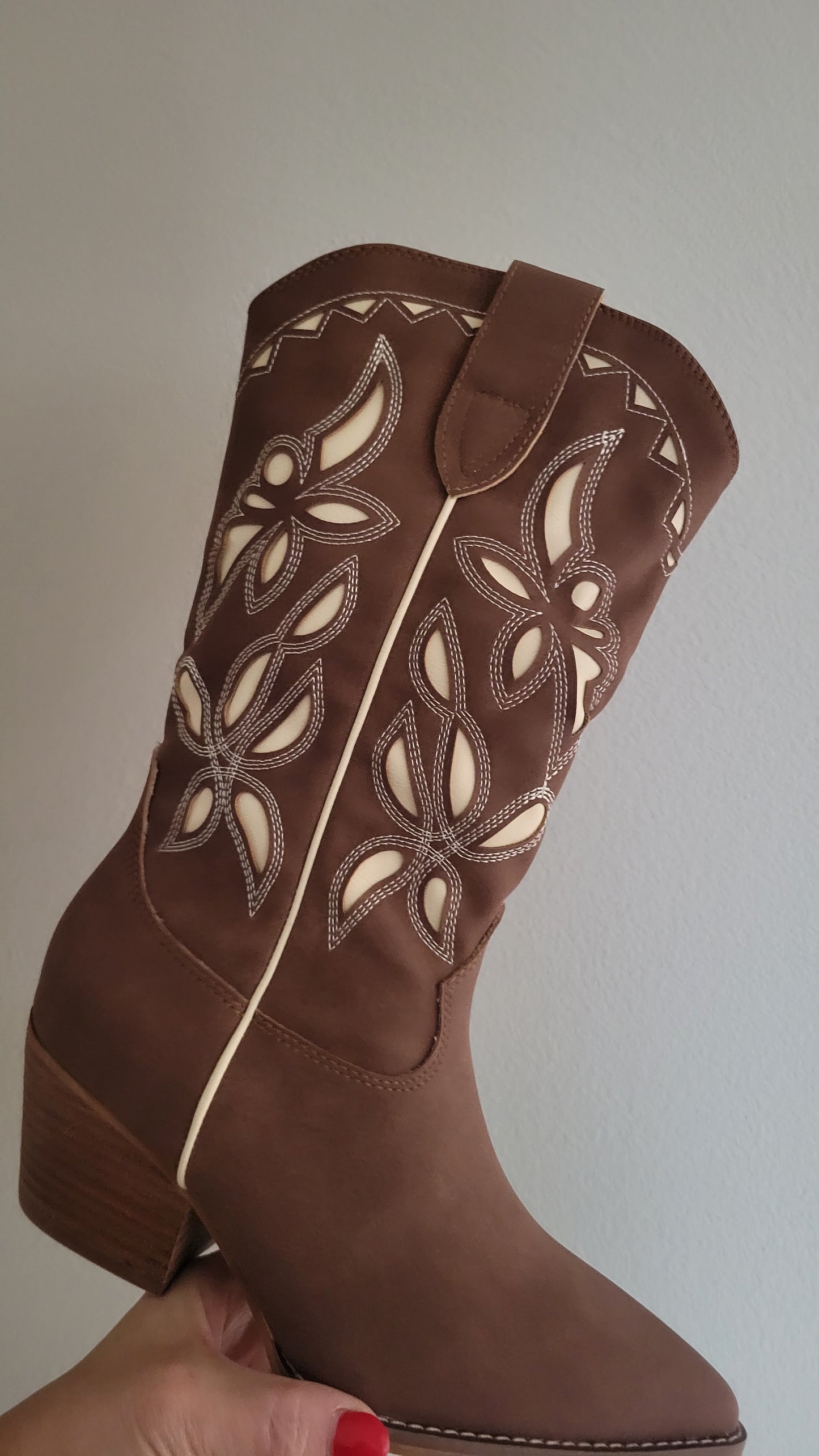 Laser Cut Brown Western Boots