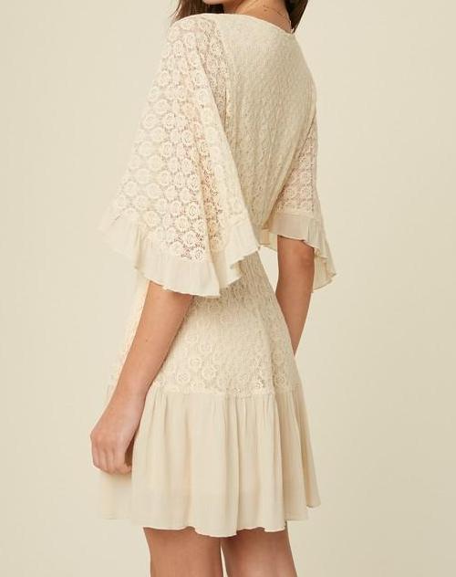 FLUTTER SLEEVE RUFFLE HEM LACE DRESS