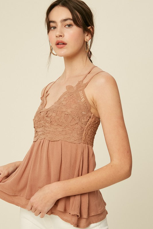 CROCHET LACE CHEST LAYERED CAMISOLE TOP