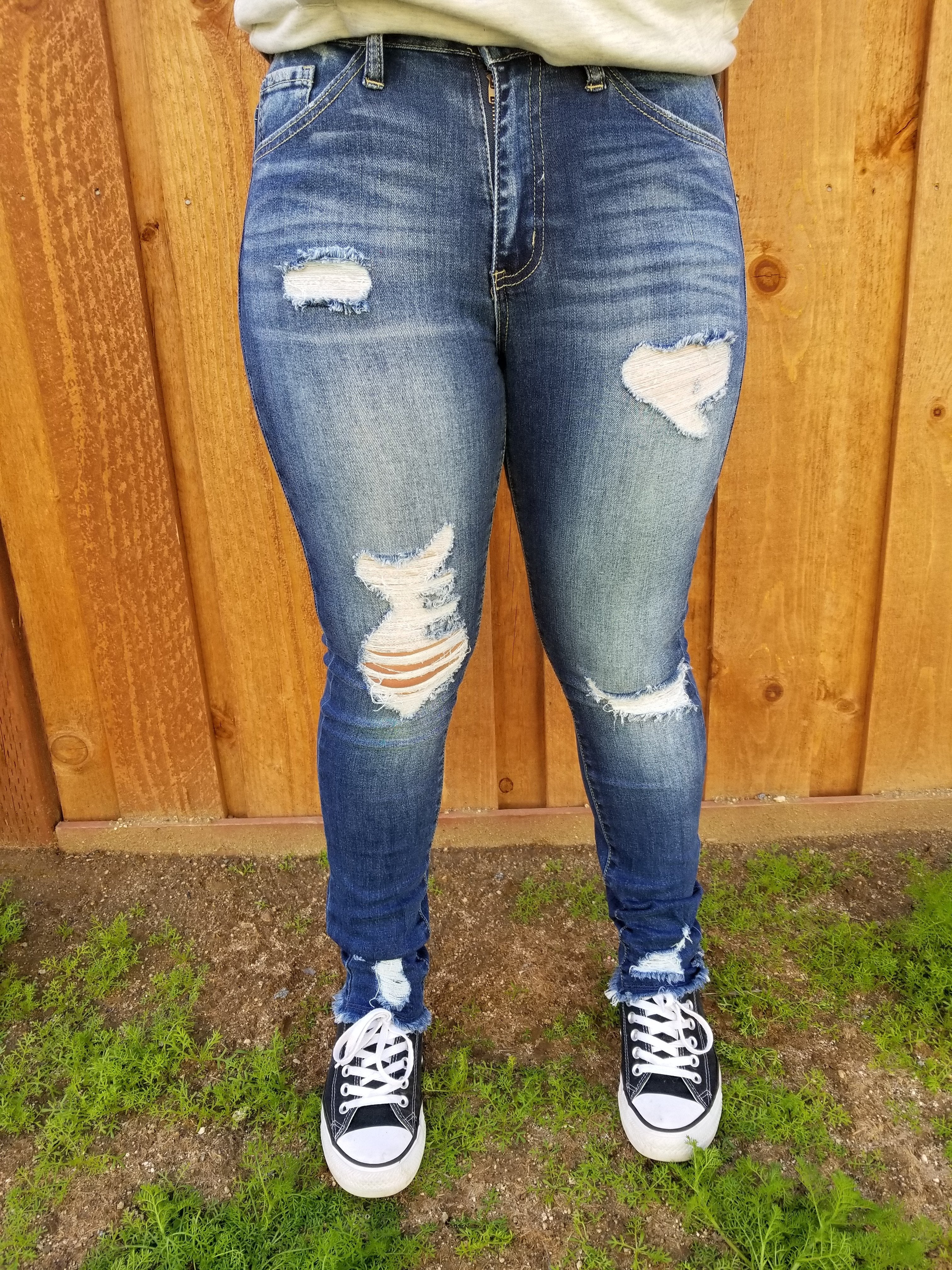 Haydee  Distressed  Jeans