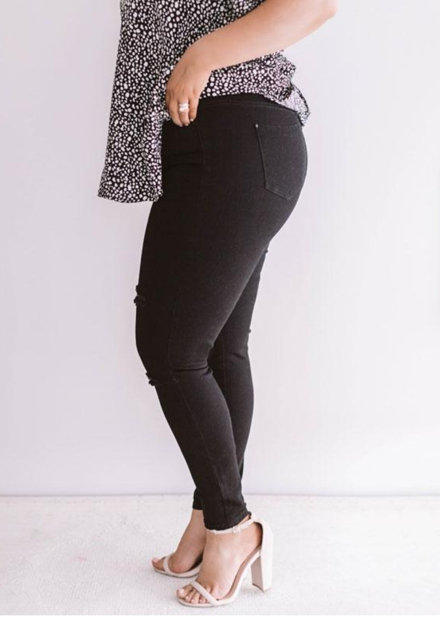 Curvy Celeste Black Distressed Knee Jeans