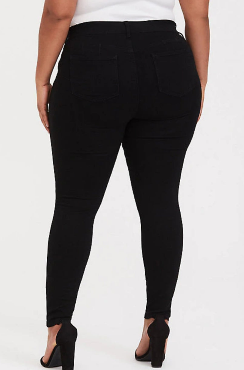 Bombshell  Black Curvy Jeans