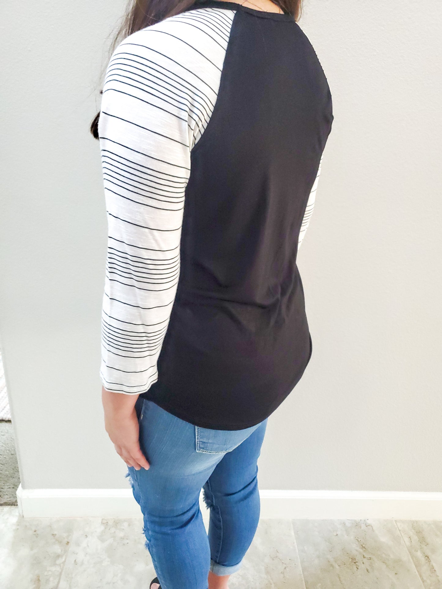 Black & White 3/4 Sleeve Top