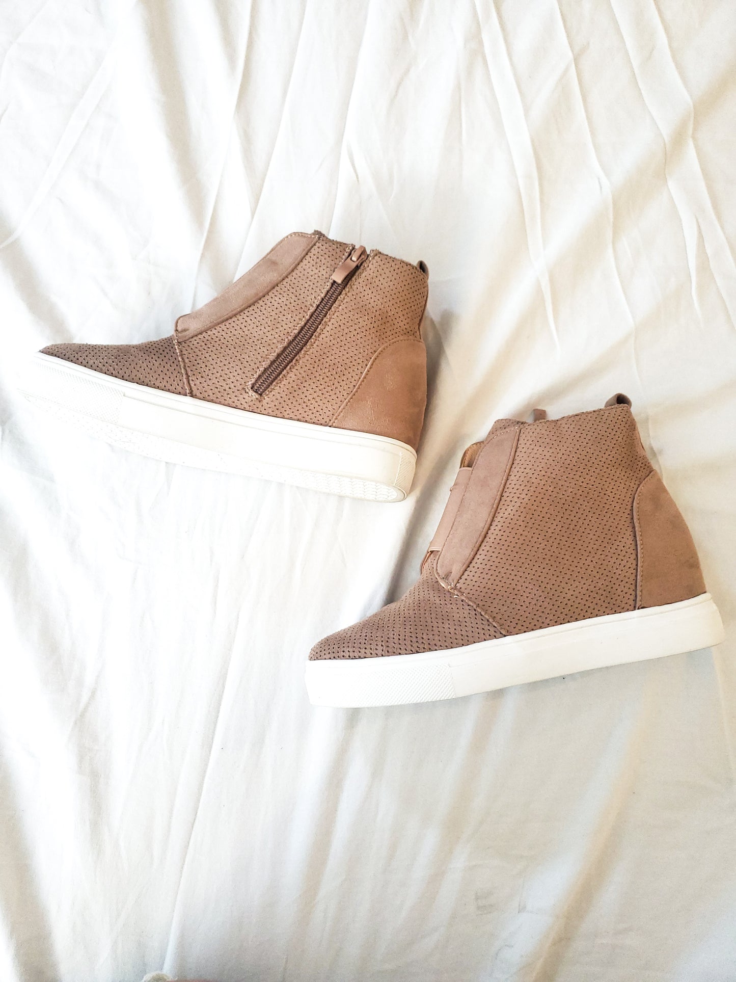 Roize Hidden Wedge Heel Sneakers