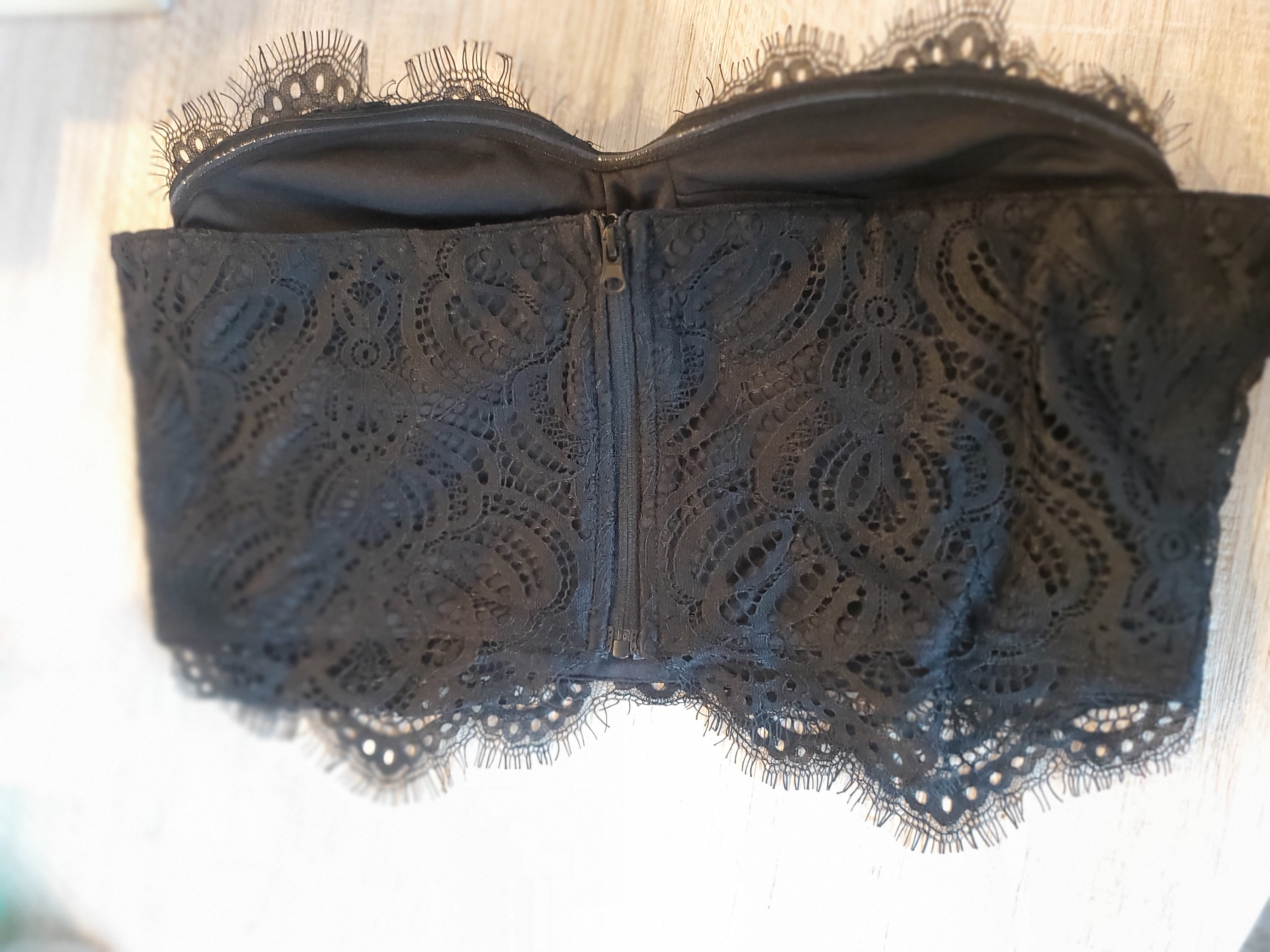 Lace Cupped Bandeau Crop Top