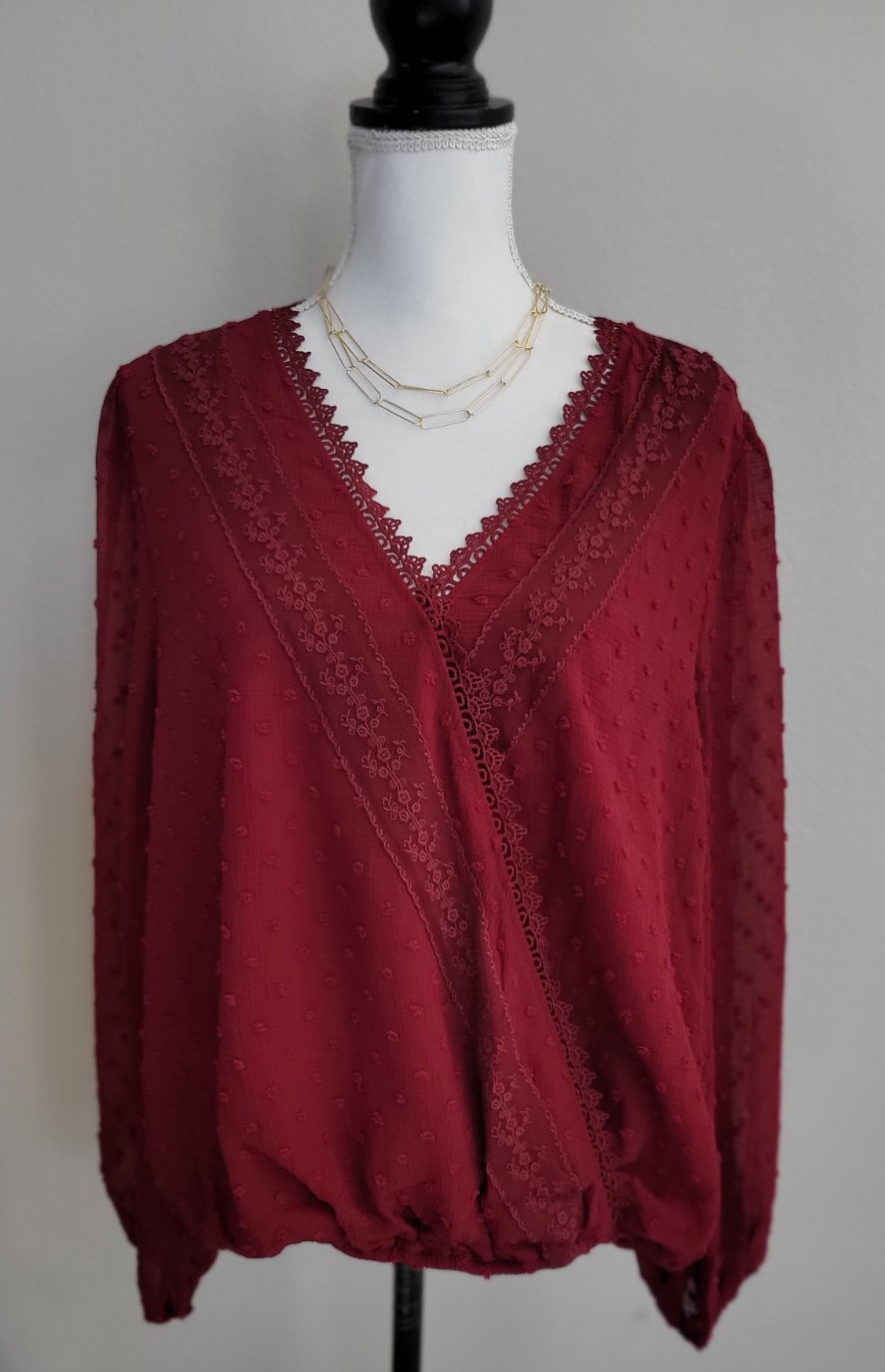 SURPLICE LACE LONG SLEEVE BURGUNDY TOP