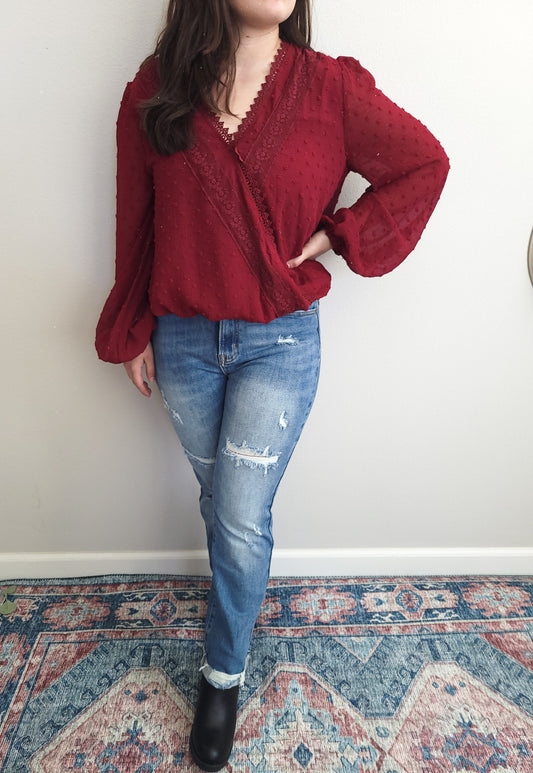 SURPLICE LACE LONG SLEEVE BURGUNDY TOP