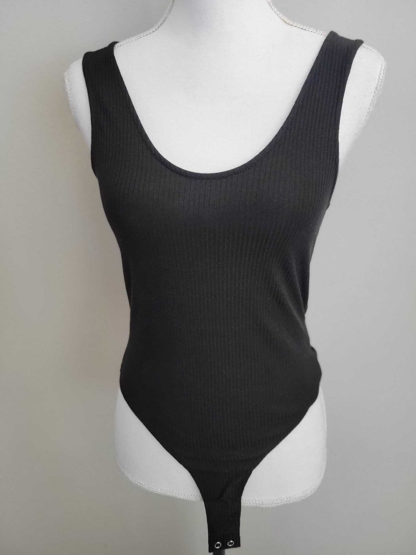 RIBBED TANK BODYSUIT- BLACK