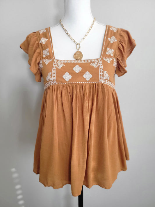 YOU'RE SO GOLDEN EMBROIDERED SQUARE NECK BABYDOLL TOP