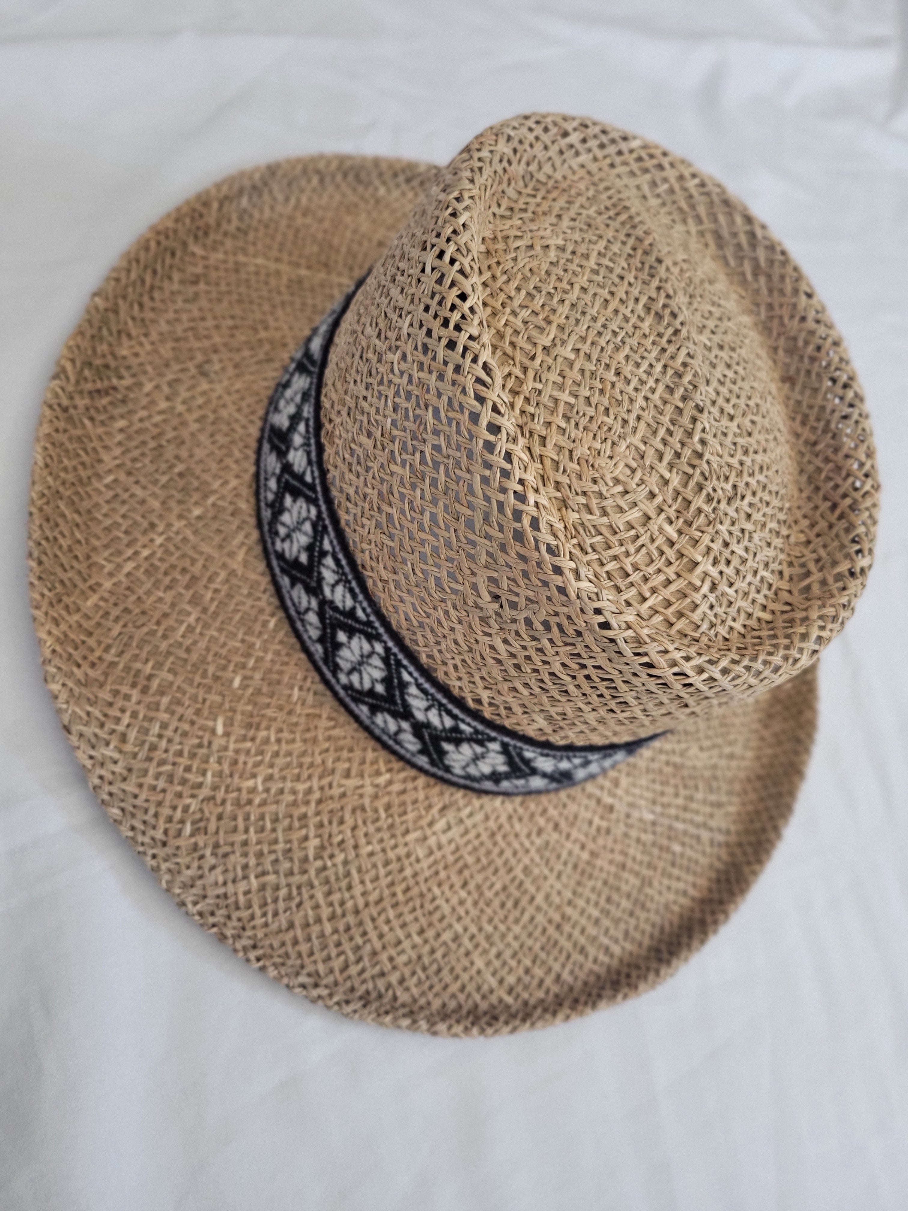 Open weaved seagrass gambler hat with a jacquard band detail