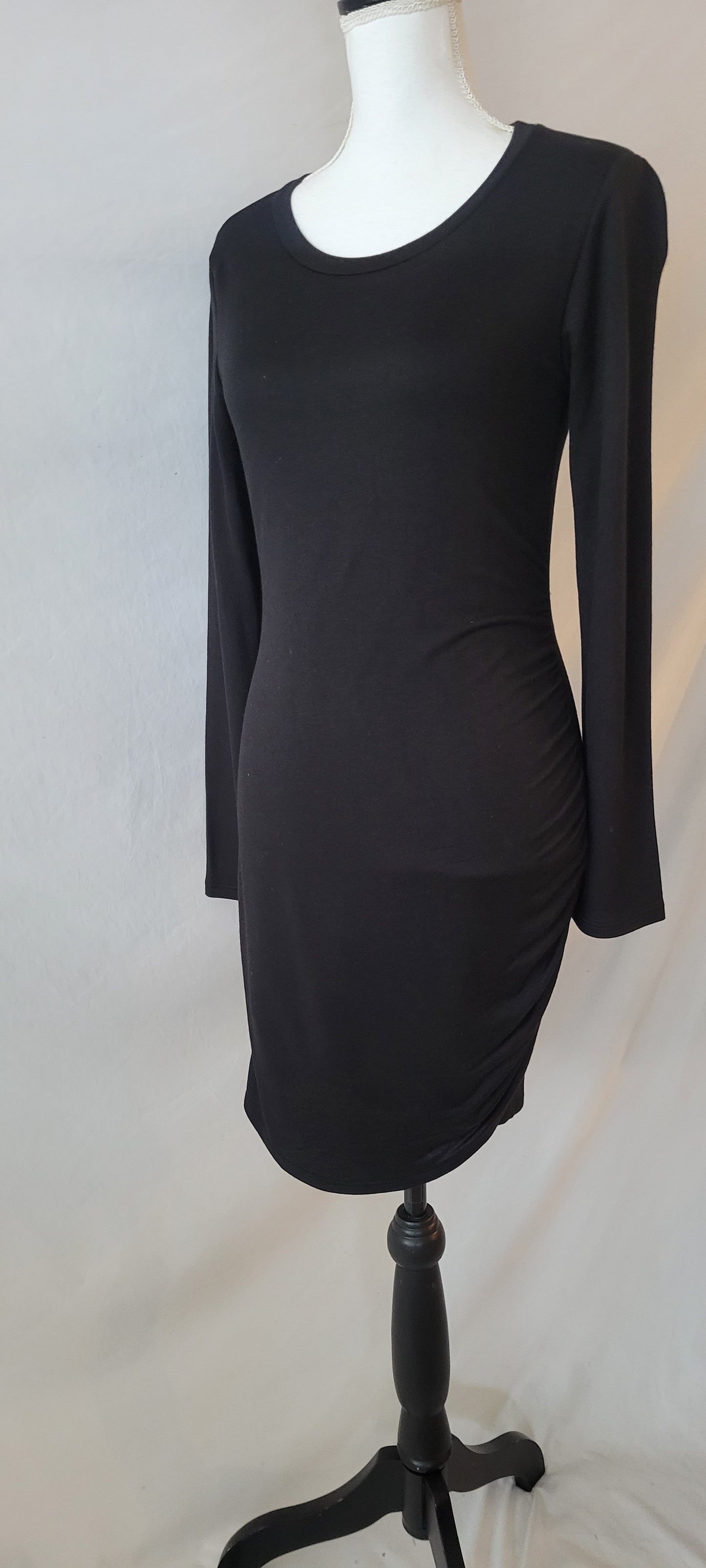 Solid long Sleeve Ruched Body Con Dress-Black