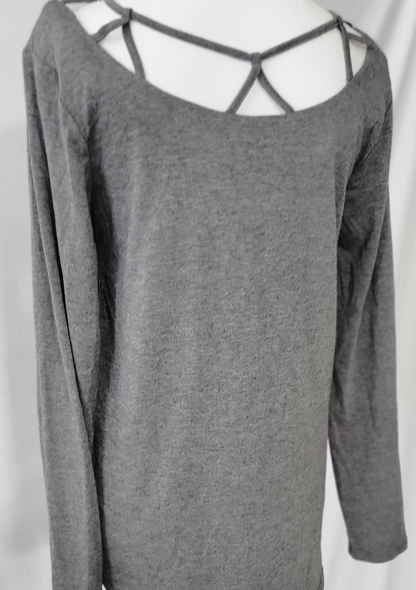 It's all about the detail long sleeve top in grey