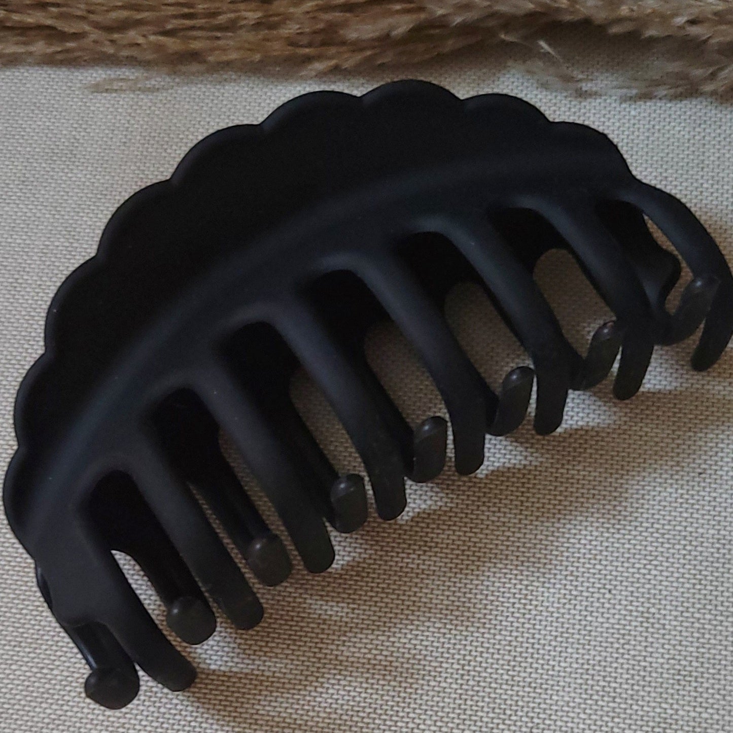 Large Matte Hair Claw Clip-7 Colors