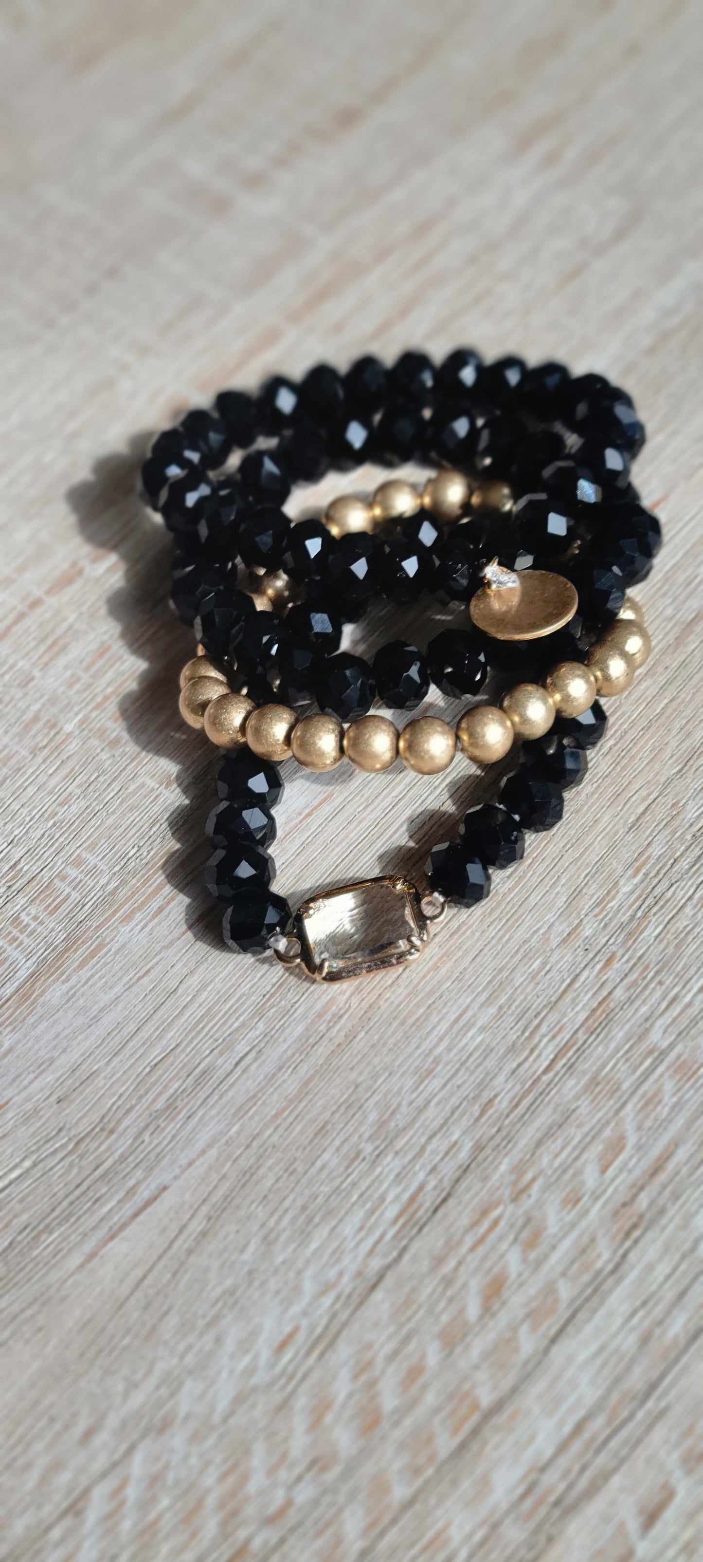 Faceted bead assorted stretch bracelet set-Black