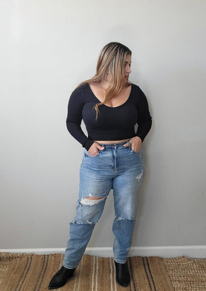 Felicia SUPER HIGH RISE DISTRESSED ANKLE MOM JEAN