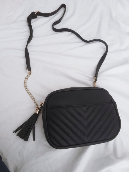 CHEVRON DESIGN CROSSBODY BAG