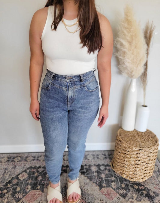 High Waisted Slim Mom Jenn Jeans in Vintage Wash