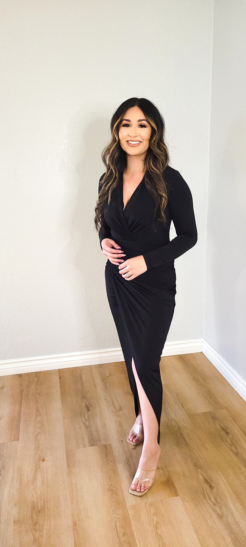surplice bodycon dress Long Sleeve Ruched Dress-Black – Mota Boutique Imported. OP-Outnet-March25 Slim Fit Burgundy Mens Size:13Y/14Y