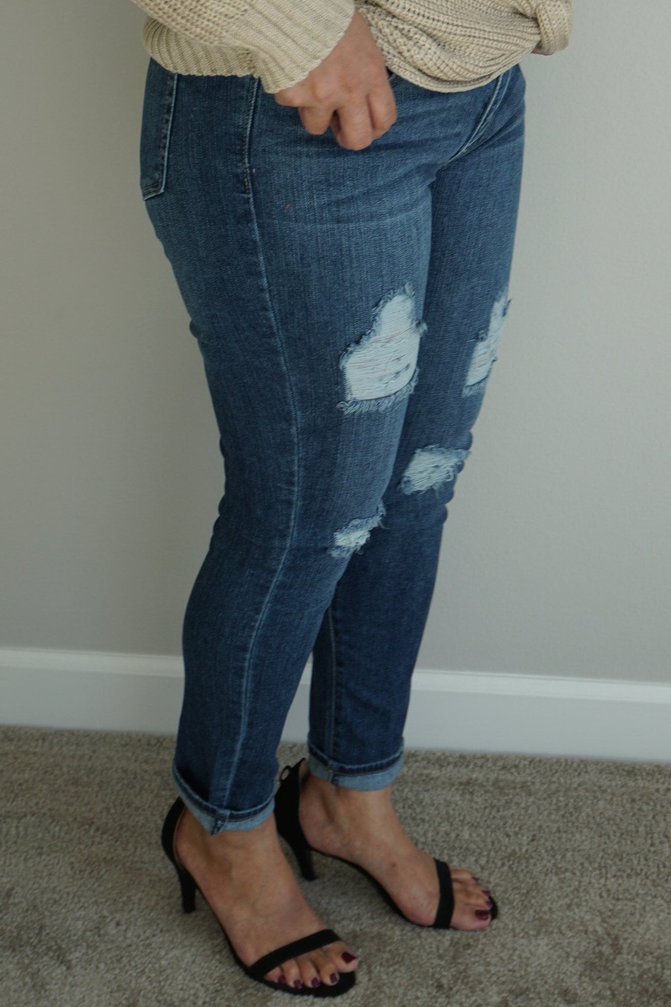 Mid rise blue distressed jeans